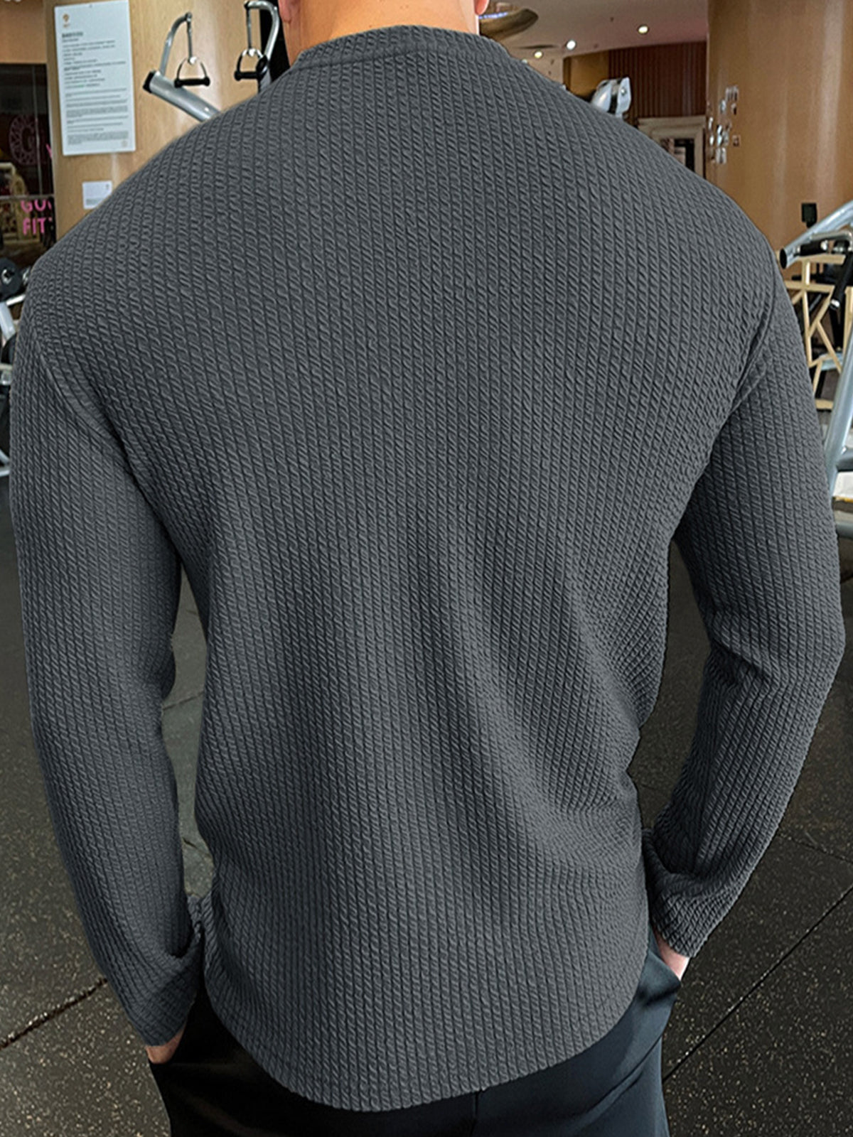 Men’s Texture Grid Crewneck Pullover Long Sleeve Shirt